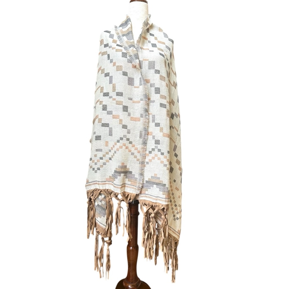 South Western Print Knit Shawl With Faux Suede Fringe 29X80, NWOT
